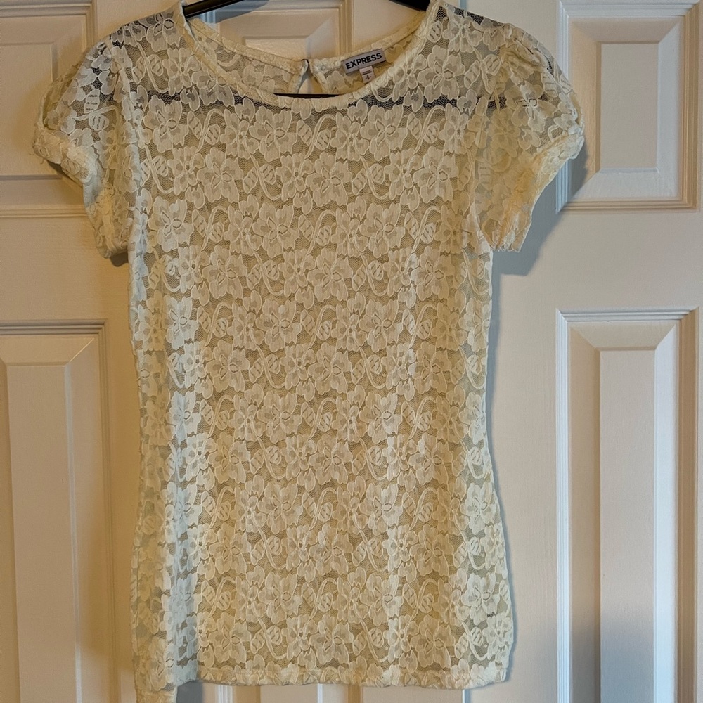 Like New Express Lace Top! 🚭
